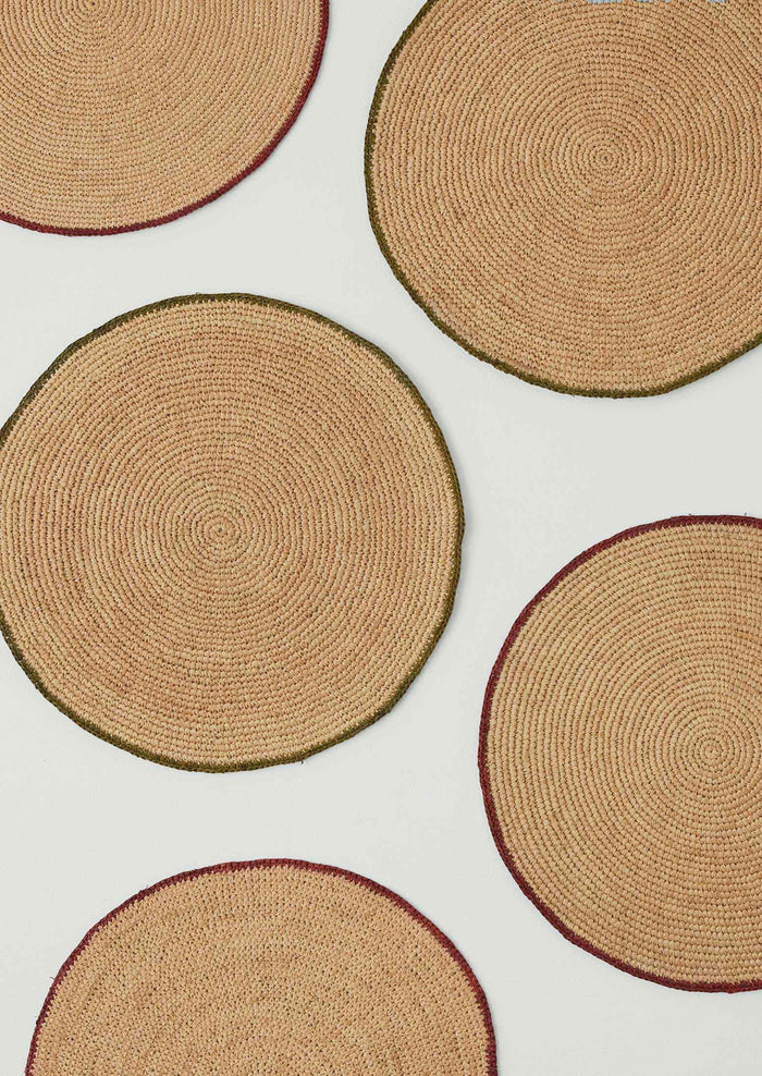 Contrast Edge Raffia Placemat | Natural/Rooibos