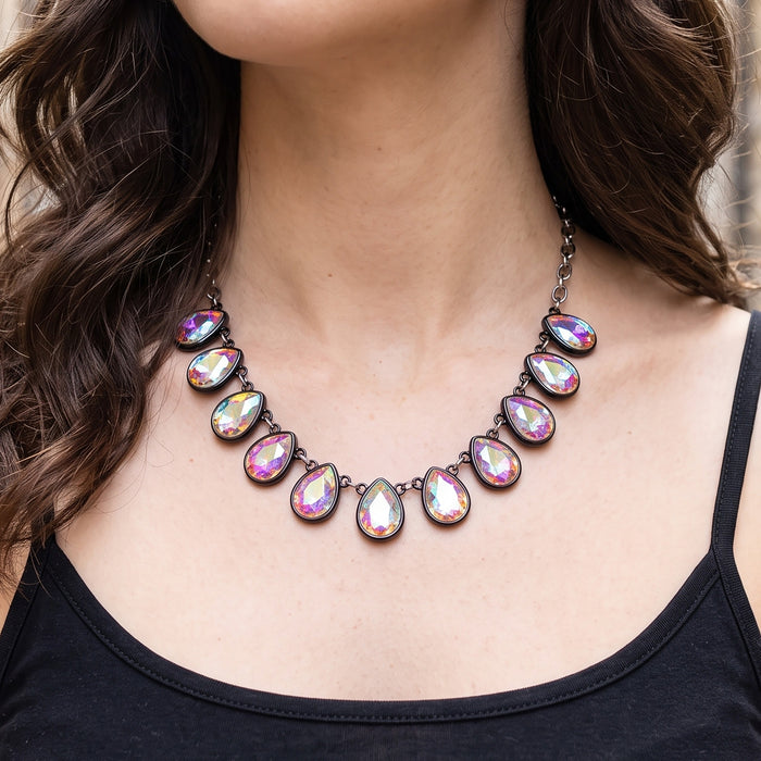 12102 - Crystal Necklace - Black