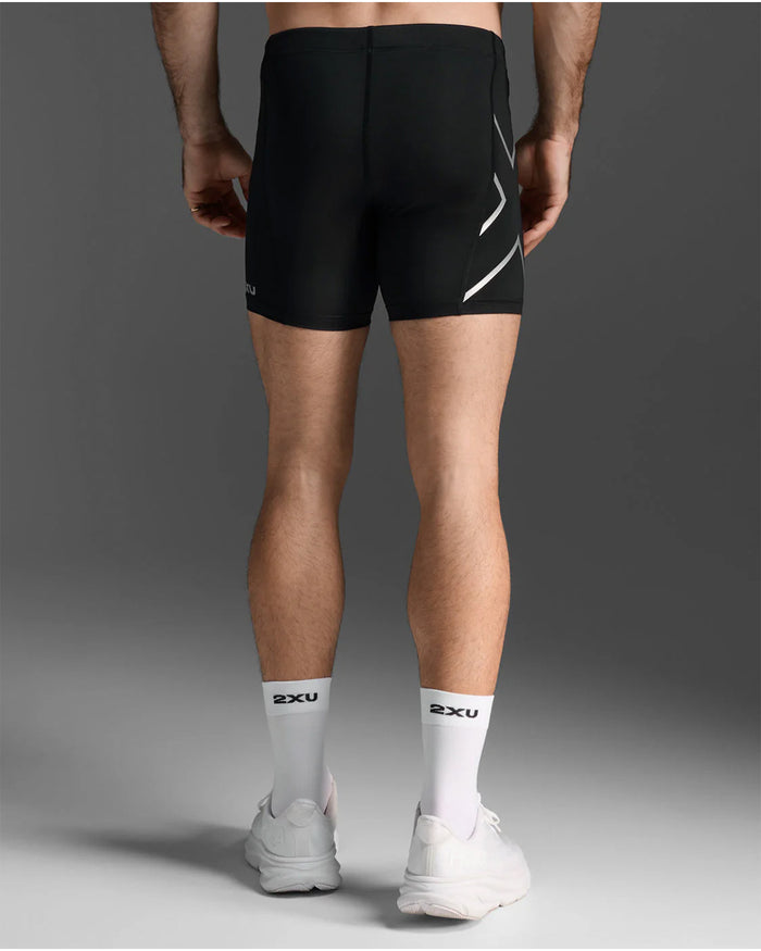 2XU Men's 1/2 Compression Short - MA4508B (BLK/SIL)