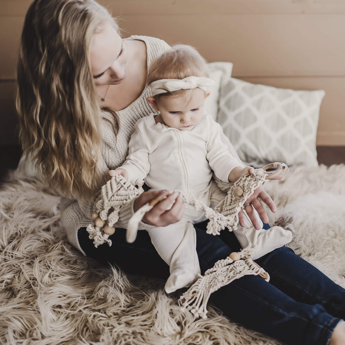 Baby all-in-one toy | macrame diamond finn + emma
