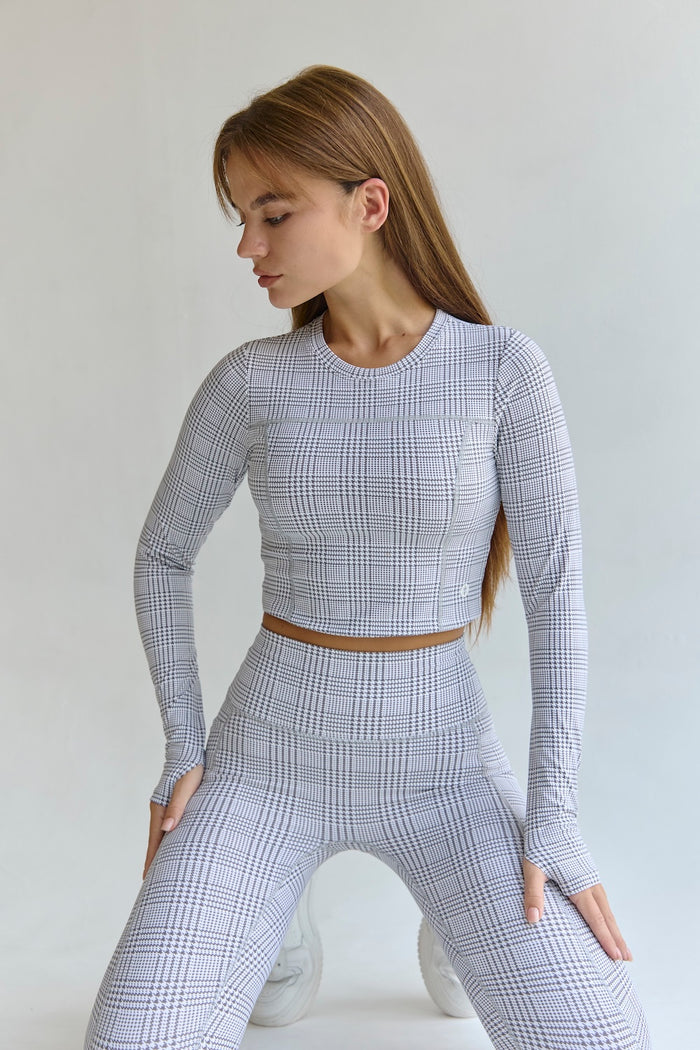 Astoria Airvíve Staple Sleeved Crop - Grey Plaid