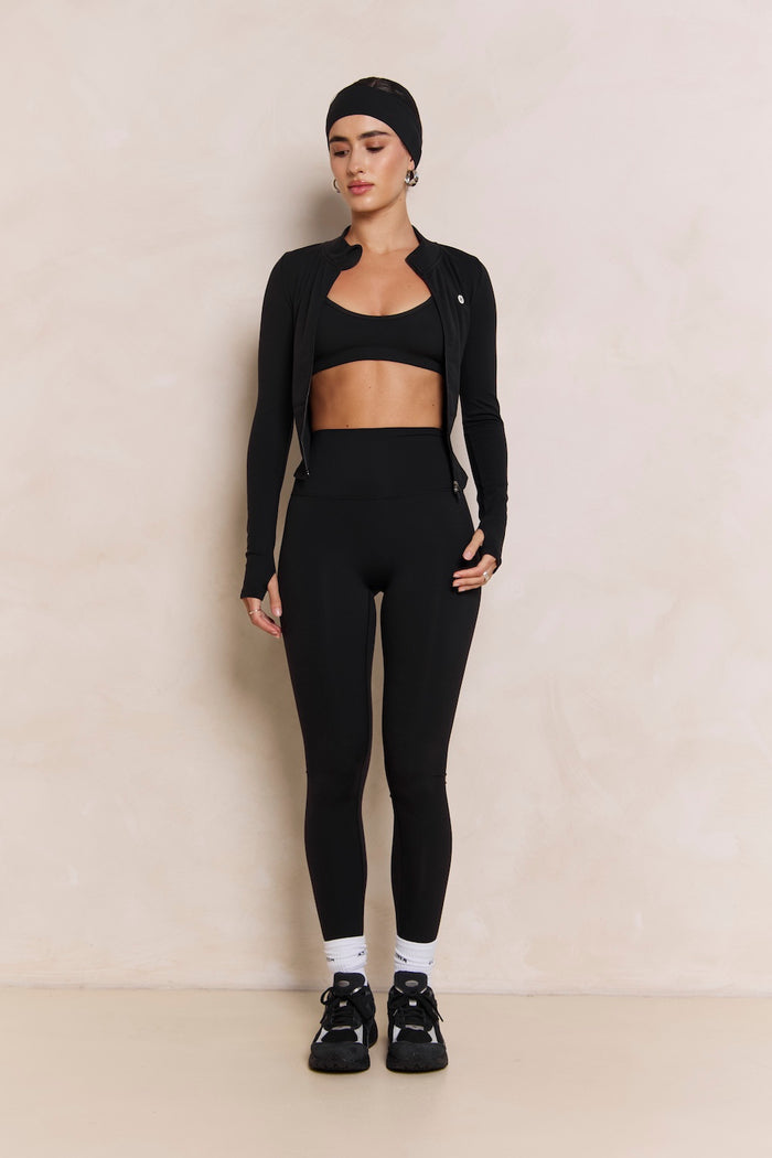 Astoria Airvíve Zip Up Jacket - Black