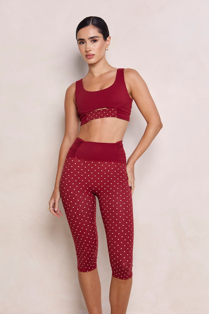 Astoria LUXE BALANCE Ruched Sports Crop - Merlot Polka