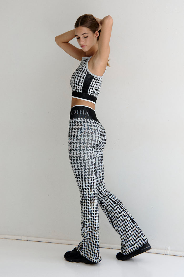 Astoria Seamless Knit Flare - Black/Grey Houndstooth