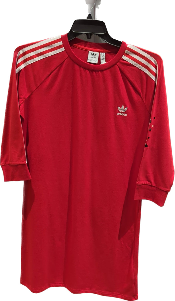 Chandail adidas rouge avec coeur