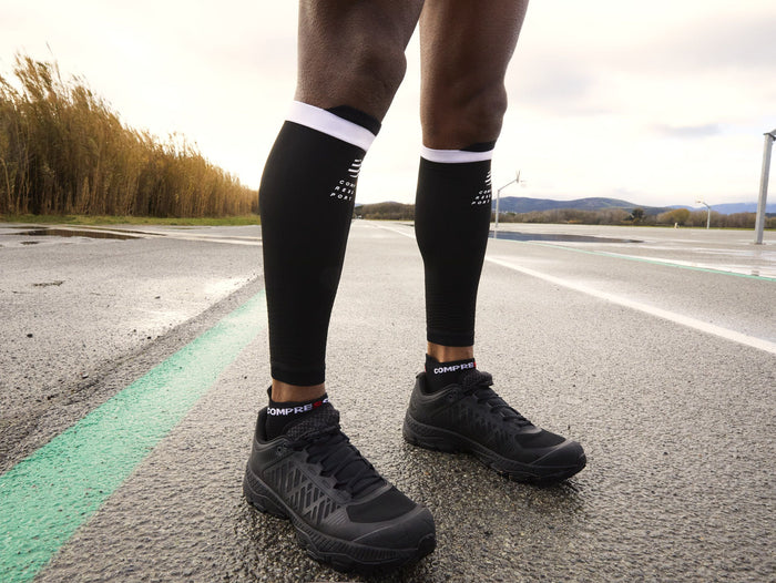 Compressport Unisex's Pro Racing Socks v4.0 Run Low - Black/Red