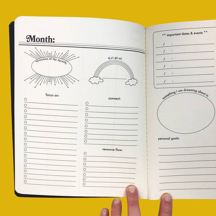 Daffodil Month View Planner