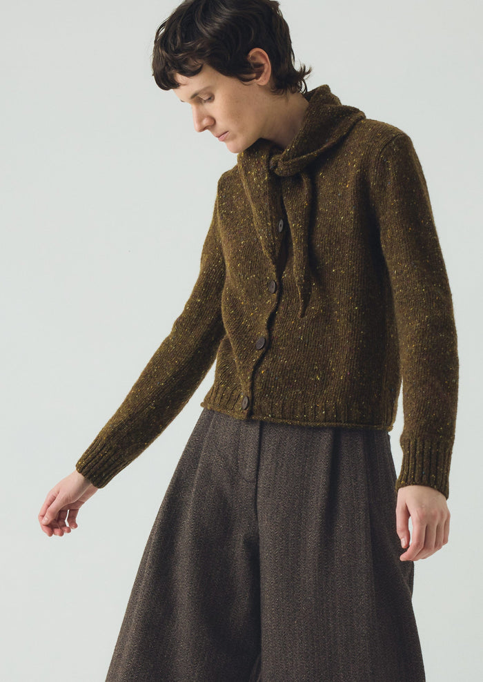 Donegal Merino Neckerchief Cardigan | Darkest Olive