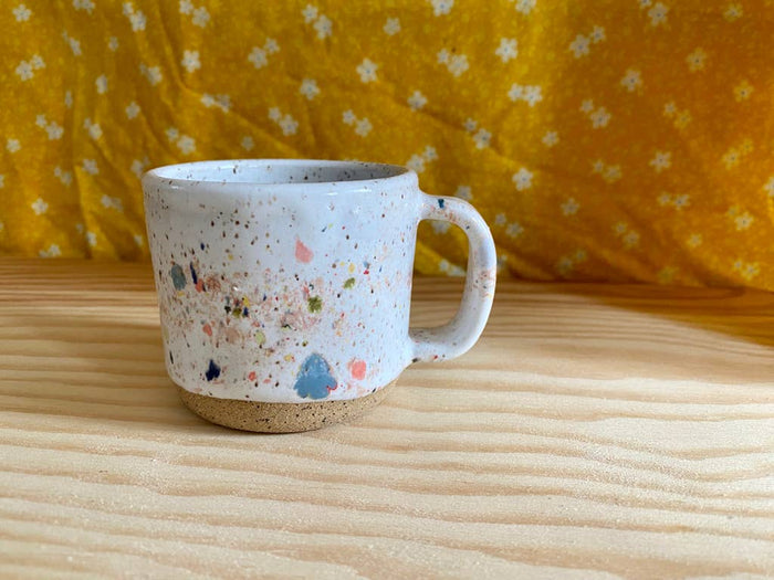 Espresso cups: White / lime green