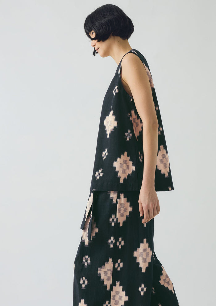 Fugue Ikat V-Neck Tank | Midnight/Sand