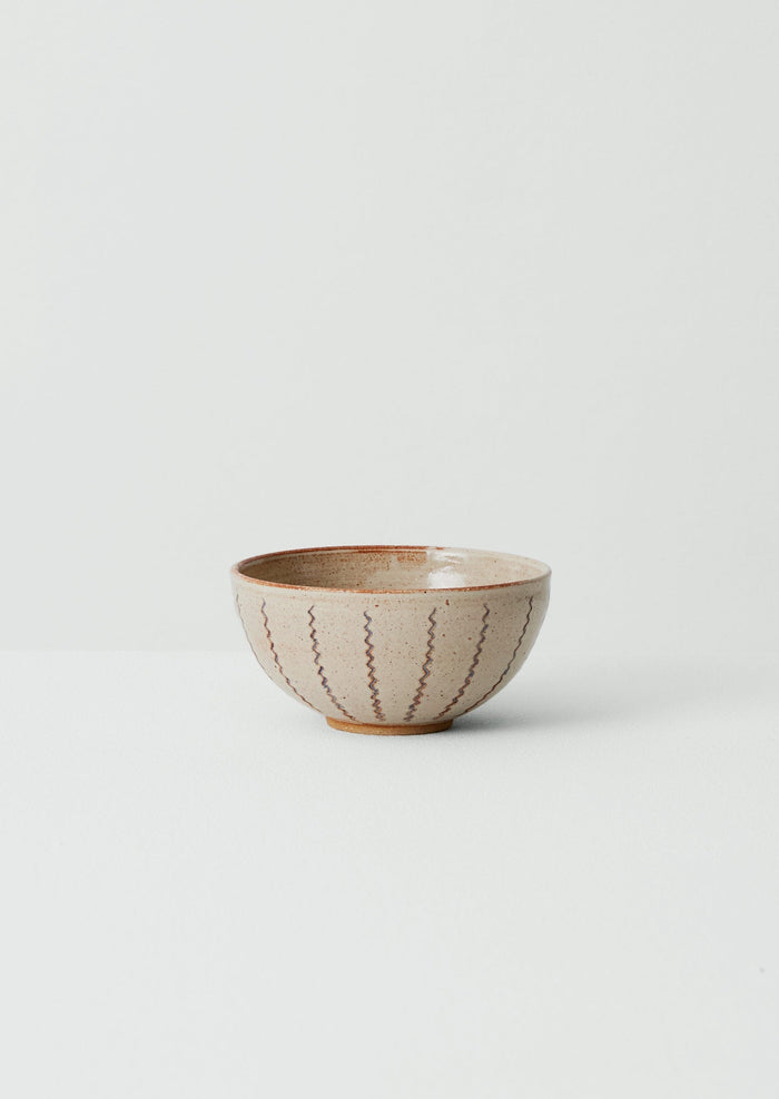 Gilliflower Pottery Zig Zag Bowl | Cream