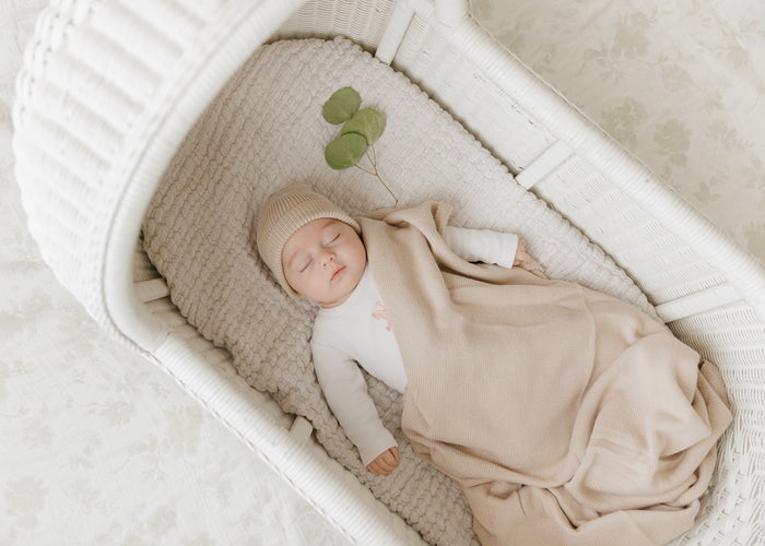 Baby Luxe Collection 100% Organic Cotton Luxury Knit Baby Blanket + Hat Set with Gift Box Bleu La La