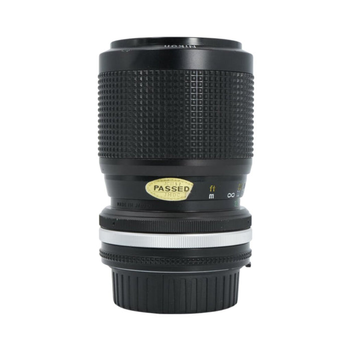 Nikon Nikkor F 35-105mm f/3.5-4.5 Manual-Focus SLR Lens