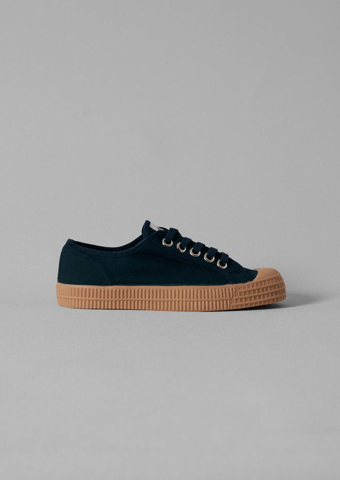 Novesta Star Master Waxed Cotton Plimsolls | Indigo