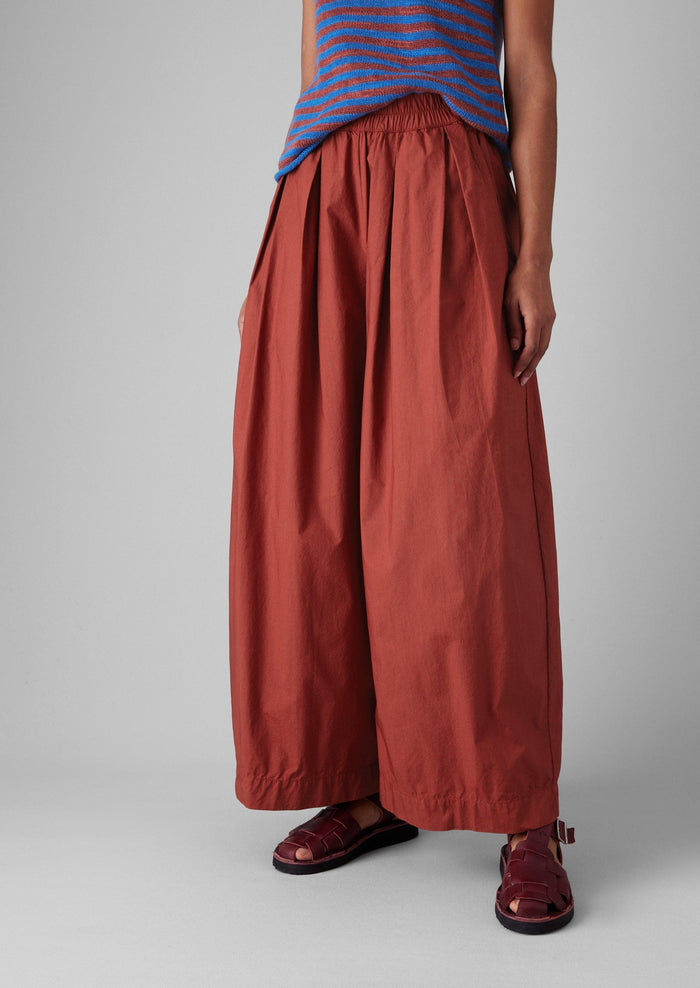Pleated Cotton Poplin Pull On Trousers | Brick