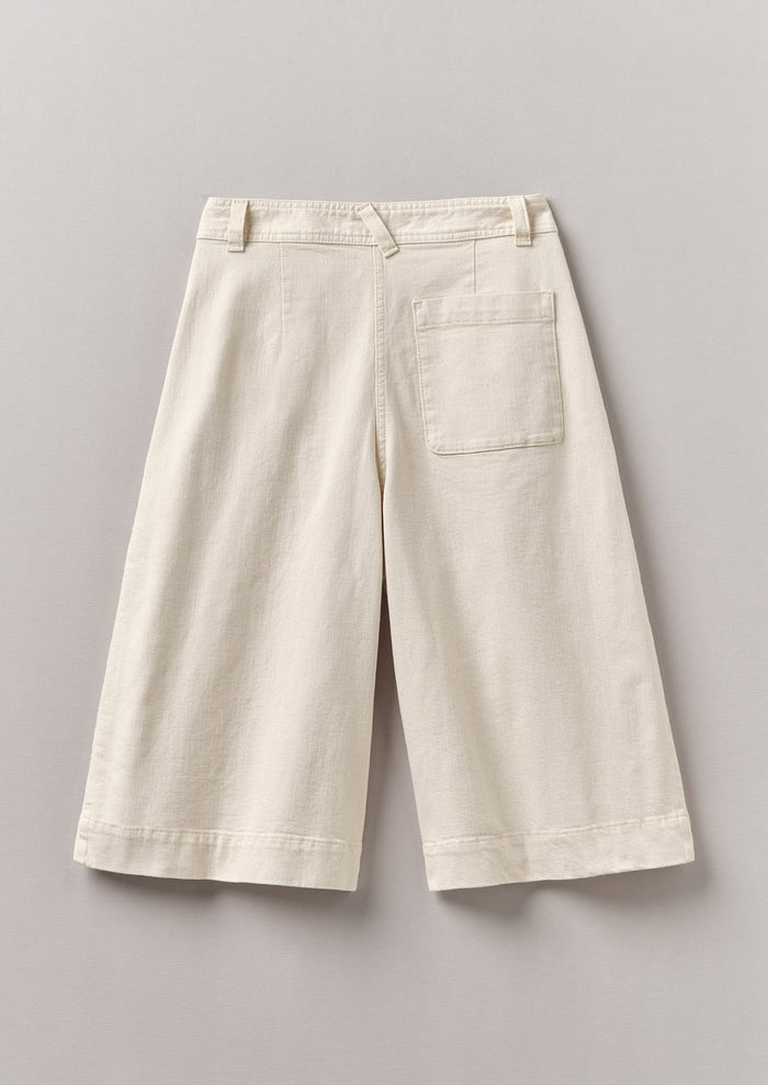Pleated Denim Shorts | Ecru