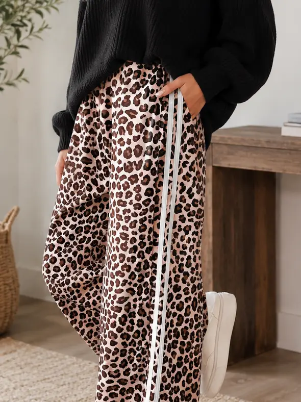 Purrfect Look Side Stripe Leopard Elastic Pants