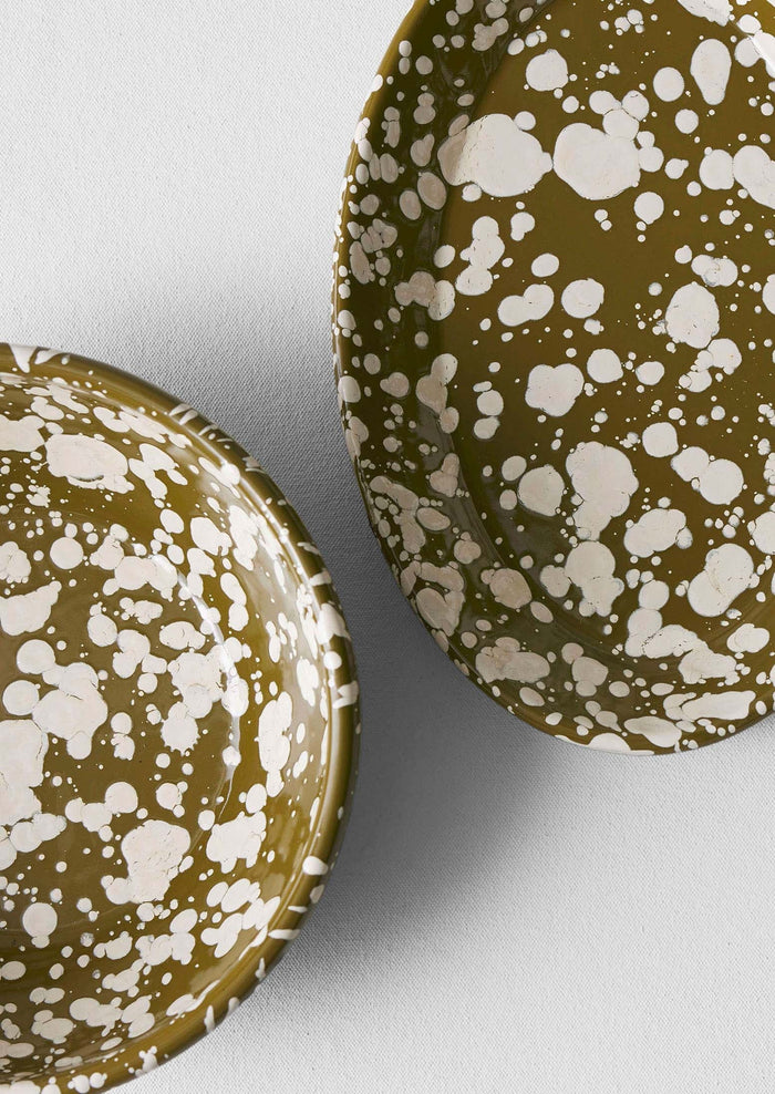 Splatter Enamel Platter | Olive/Ecru