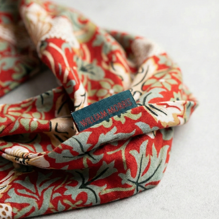 William Morris ZIPSTER™ Strawberry Thief Red