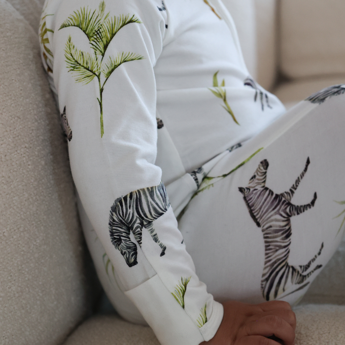 ZIPSTER™ Grazing Zebra
